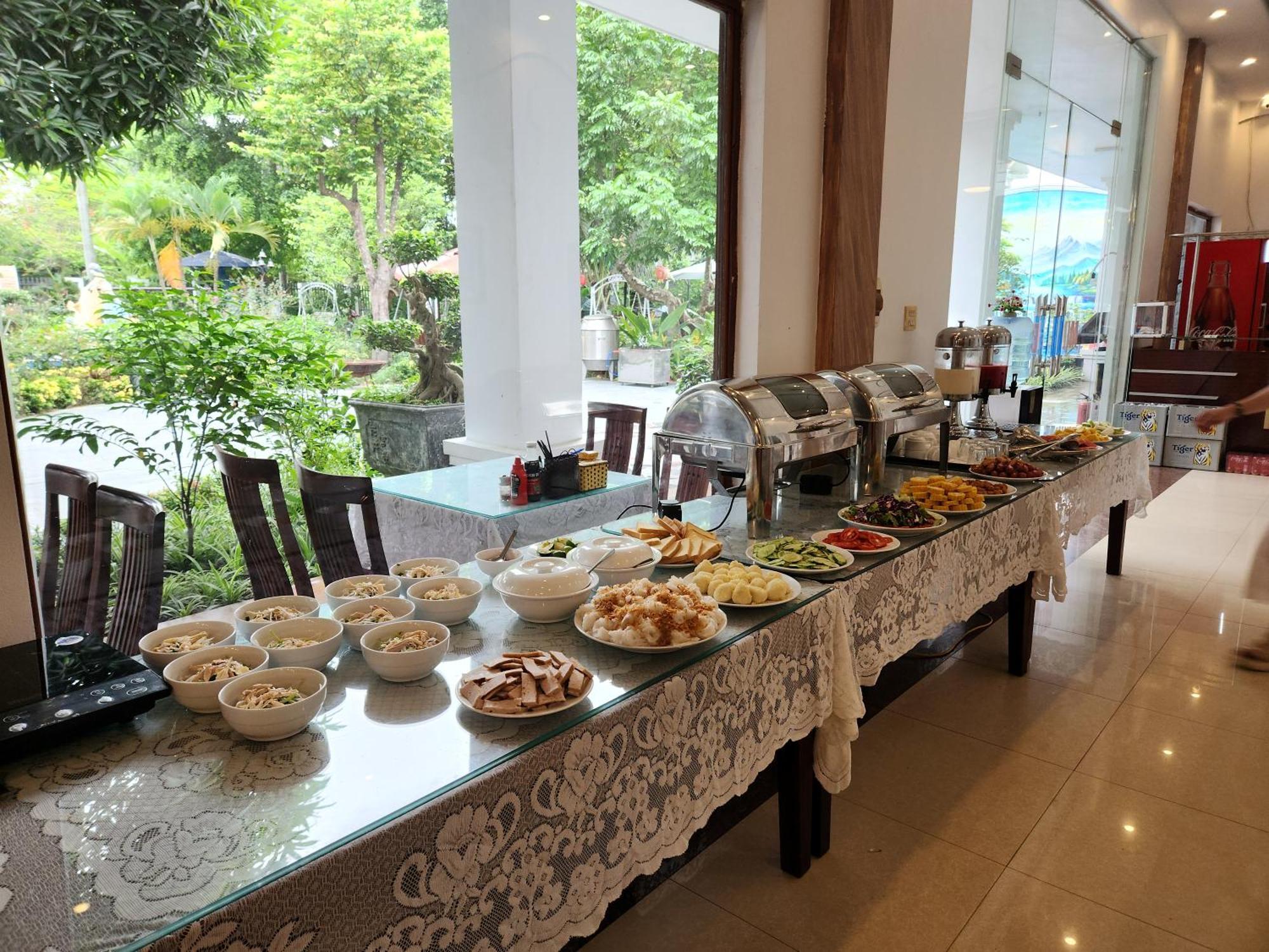 Hotel Chau Son Garden